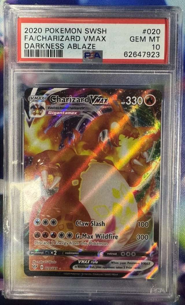 Charizard VMAX