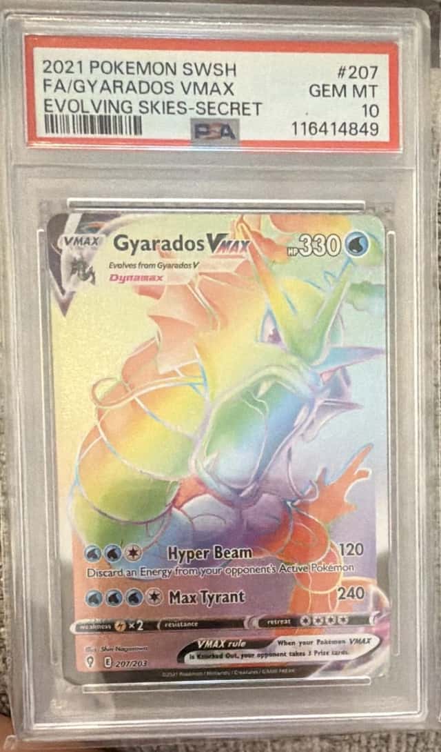 Gyarados VMAX
