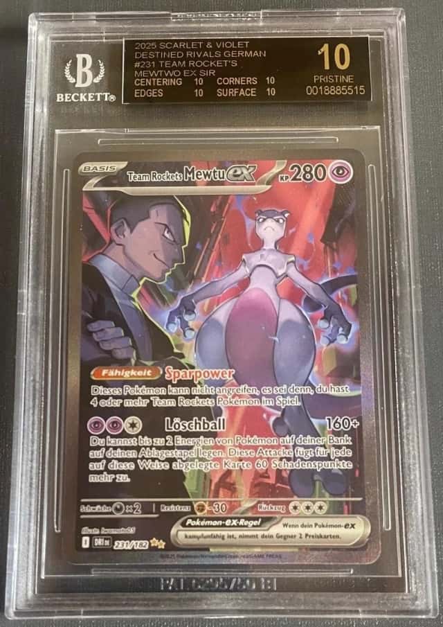 Team Rocket's Mewtwo EX SIR