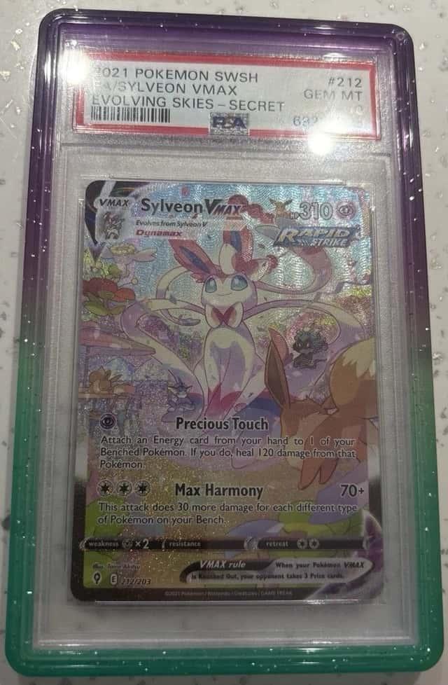Sylveon VMAX