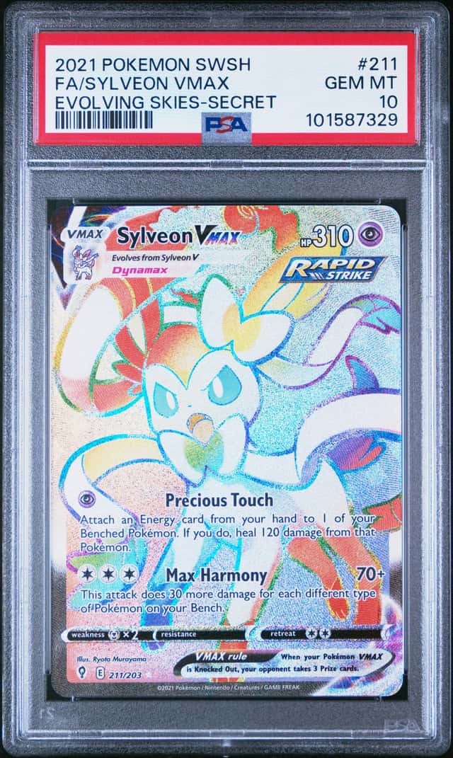 Sylveon VMAX