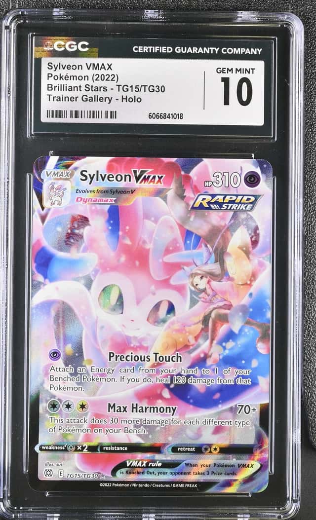 Sylveon VMAX