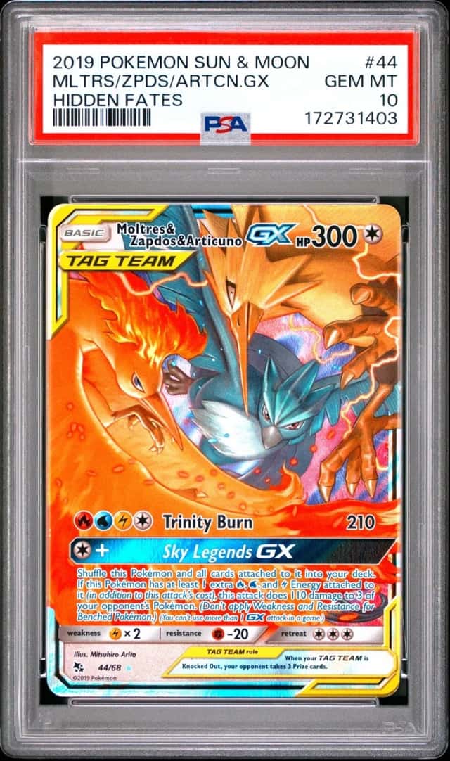2019 POKEMON SUN & MOON HIDDEN FATES #44 MOLTRES & ZAPDOS & ARTICUNO GX PSA 10