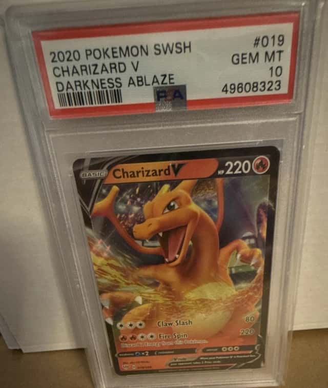 Charizard V