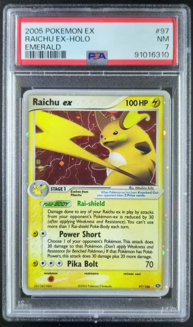 2005 Pokemon RAICHU EX #97/106 EX Emerald Cosmos Holo Rare English PSA 7