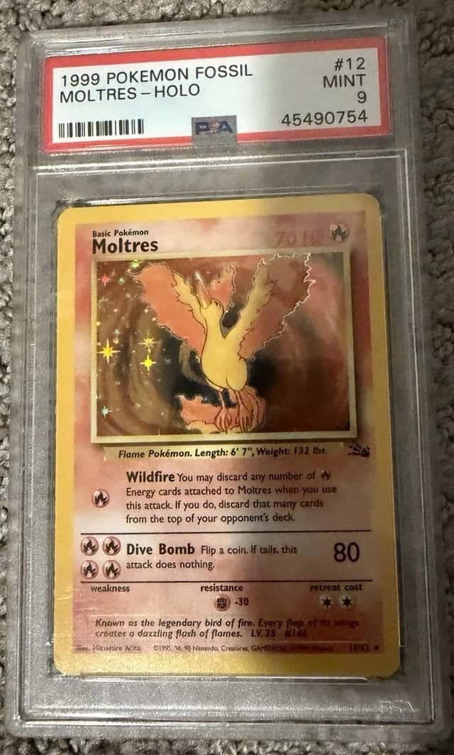 PSA 9 1999 POKEMON FOSSIL 12 MOLTRES-HOLO