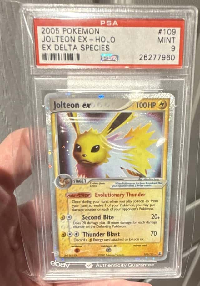 2005 Pokemon TCG Jolteon ex 109/113 EX Delta Species Holo Ultra Rare PSA 9
