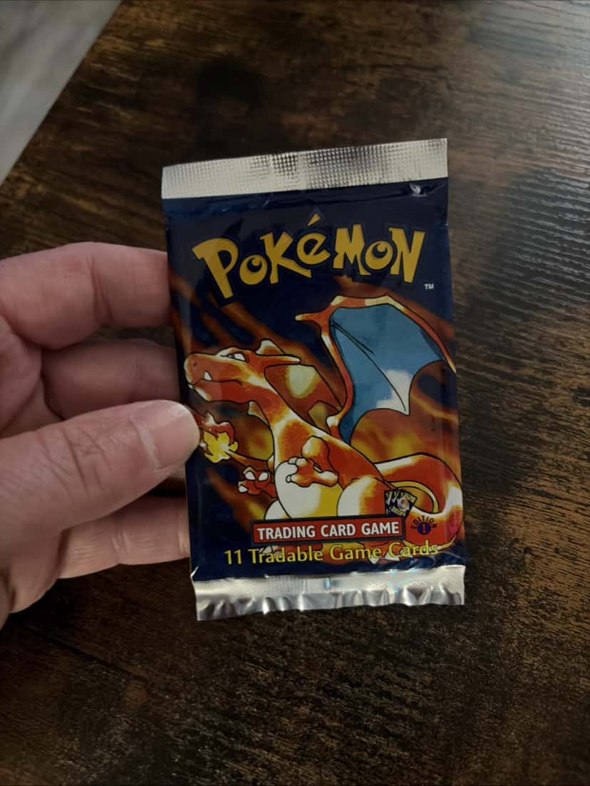 base set booster_pack [Charizard Art]
