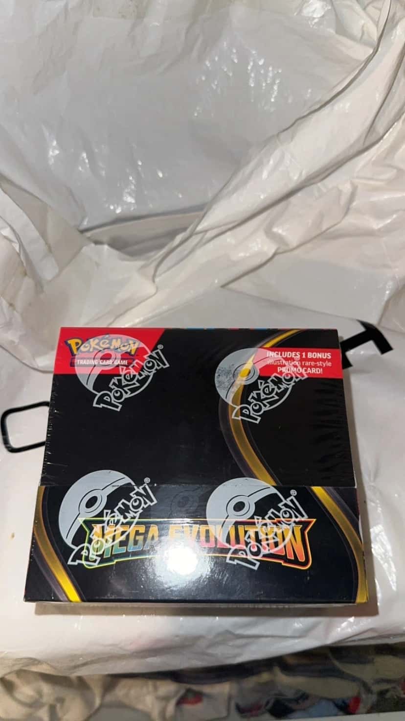Mega Evolution Collector Chest
