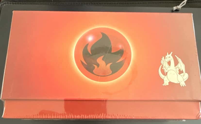 Charizard Brilliant Radiant Energy Gift Box [zh]
