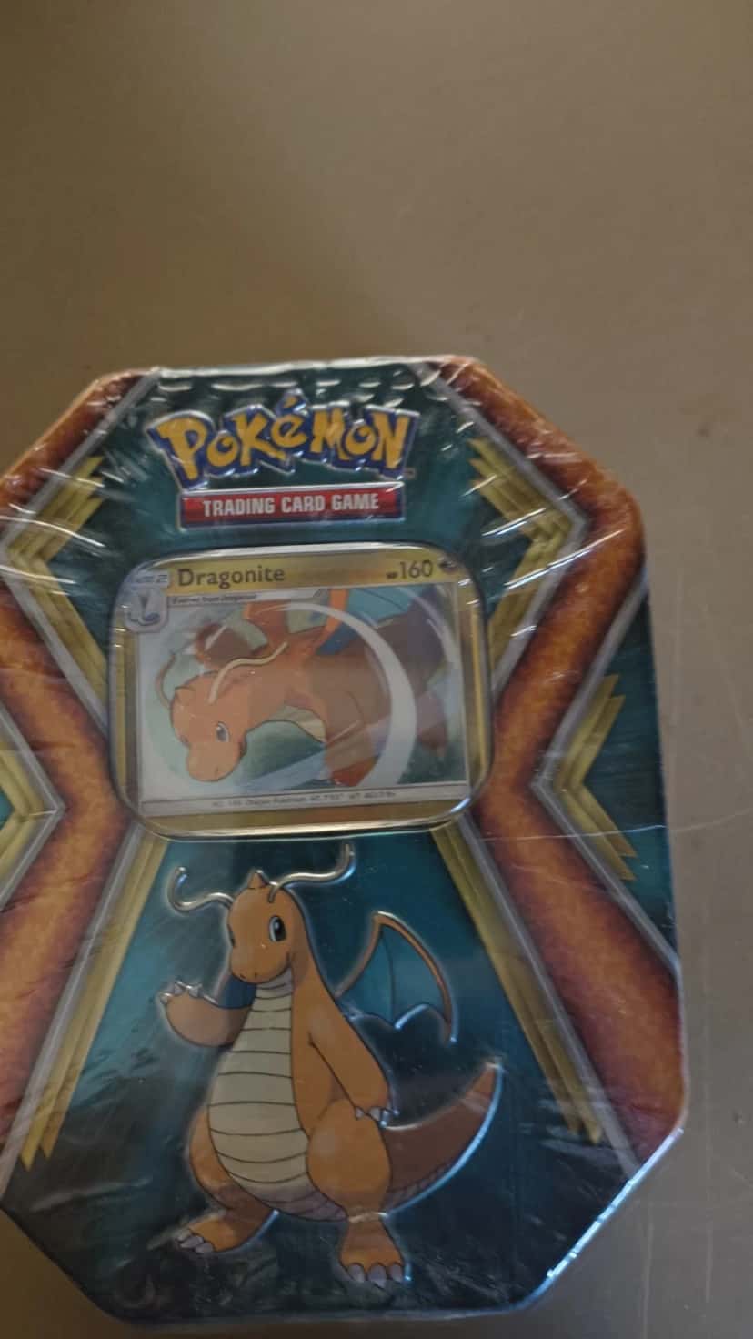 Dragonite Tin