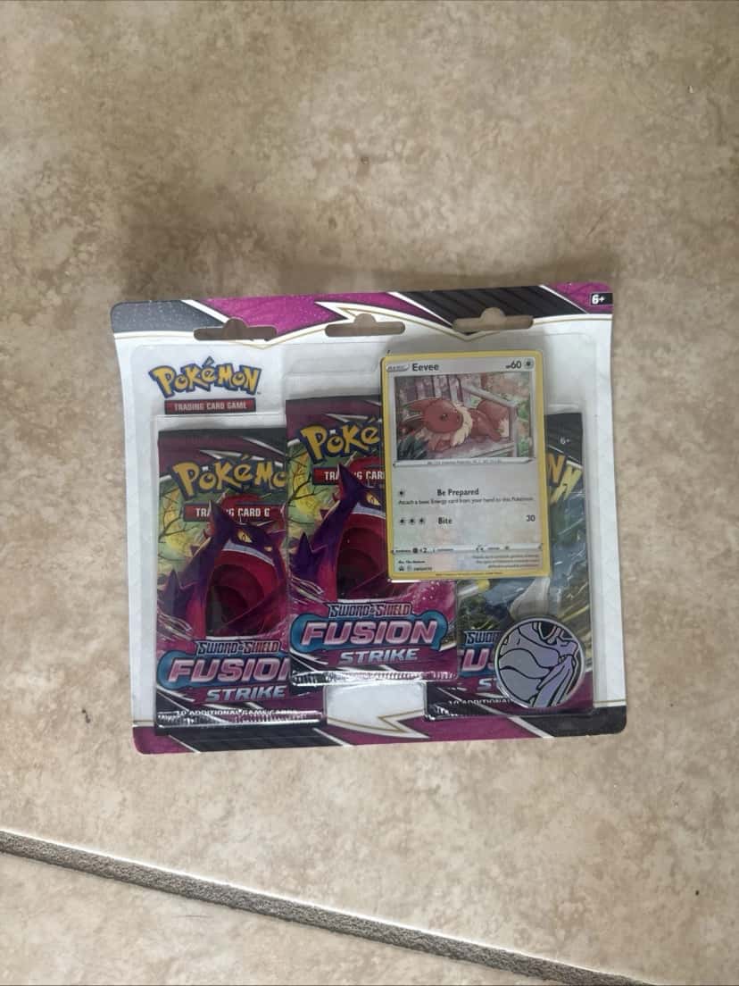 Sword Shield Fusion Strike 3 Pack Blister