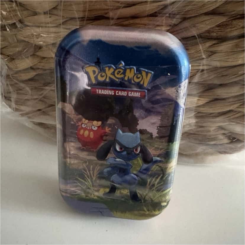Riolu Darumaka Mini Tin