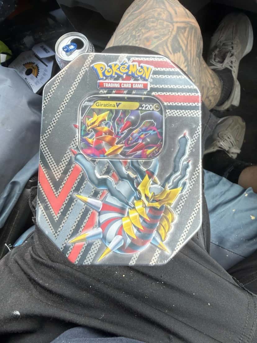 Giratina V Hidden Potential Tin