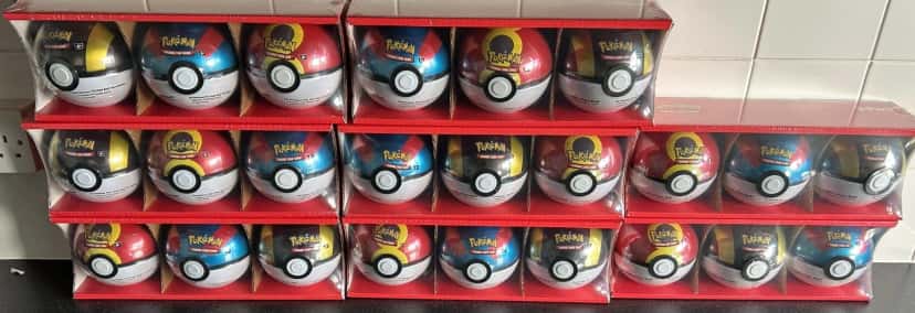 Pokeball Tin [costco]