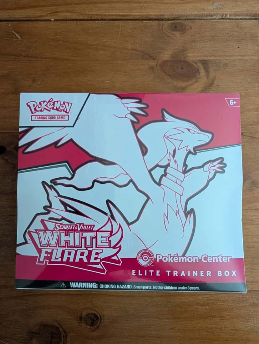 White Flare Elite Trainer Box [pokemon_center]