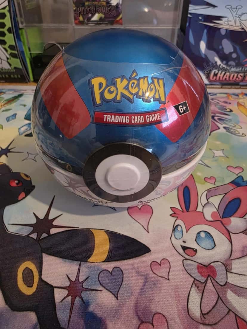 Pokeball Tin