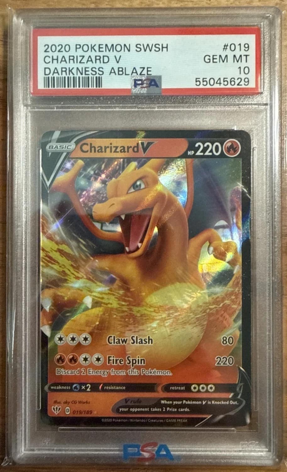 Charizard V