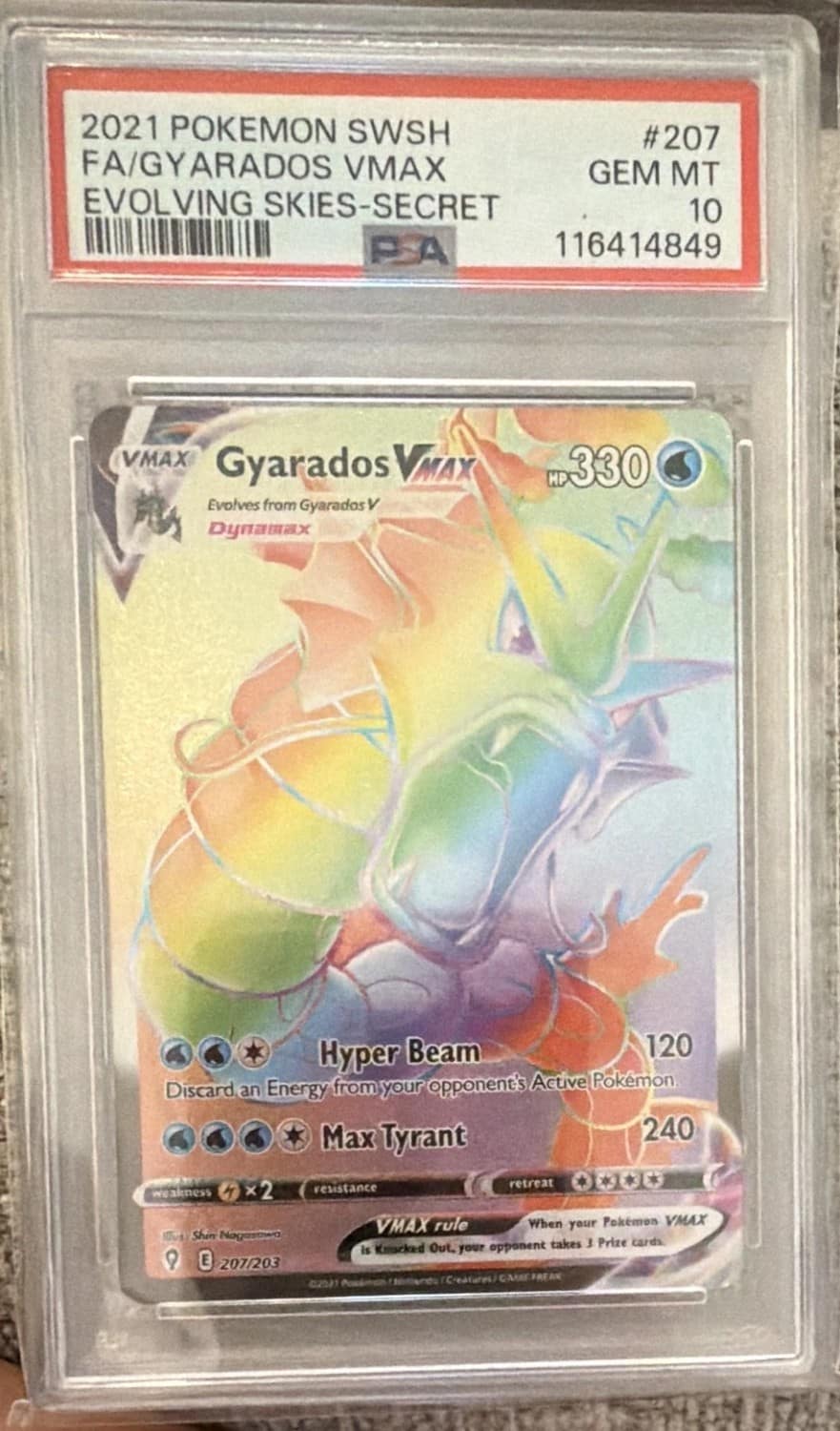 Gyarados Vmax