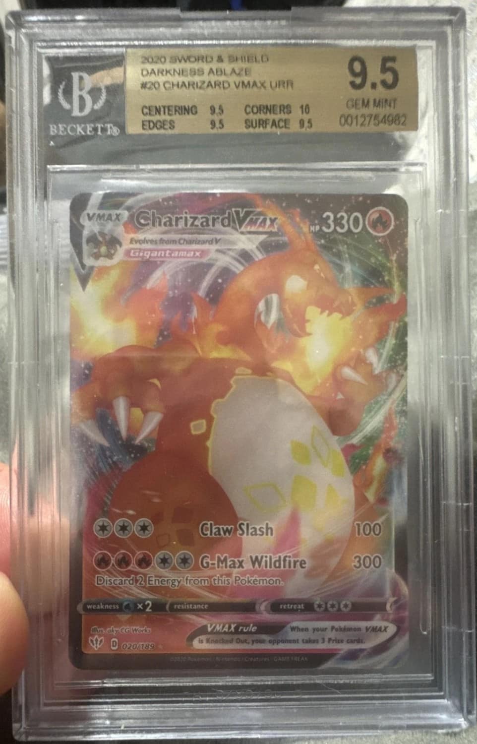 Charizard Vmax