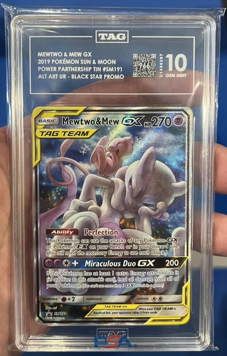Mewtwo & Mew Gx