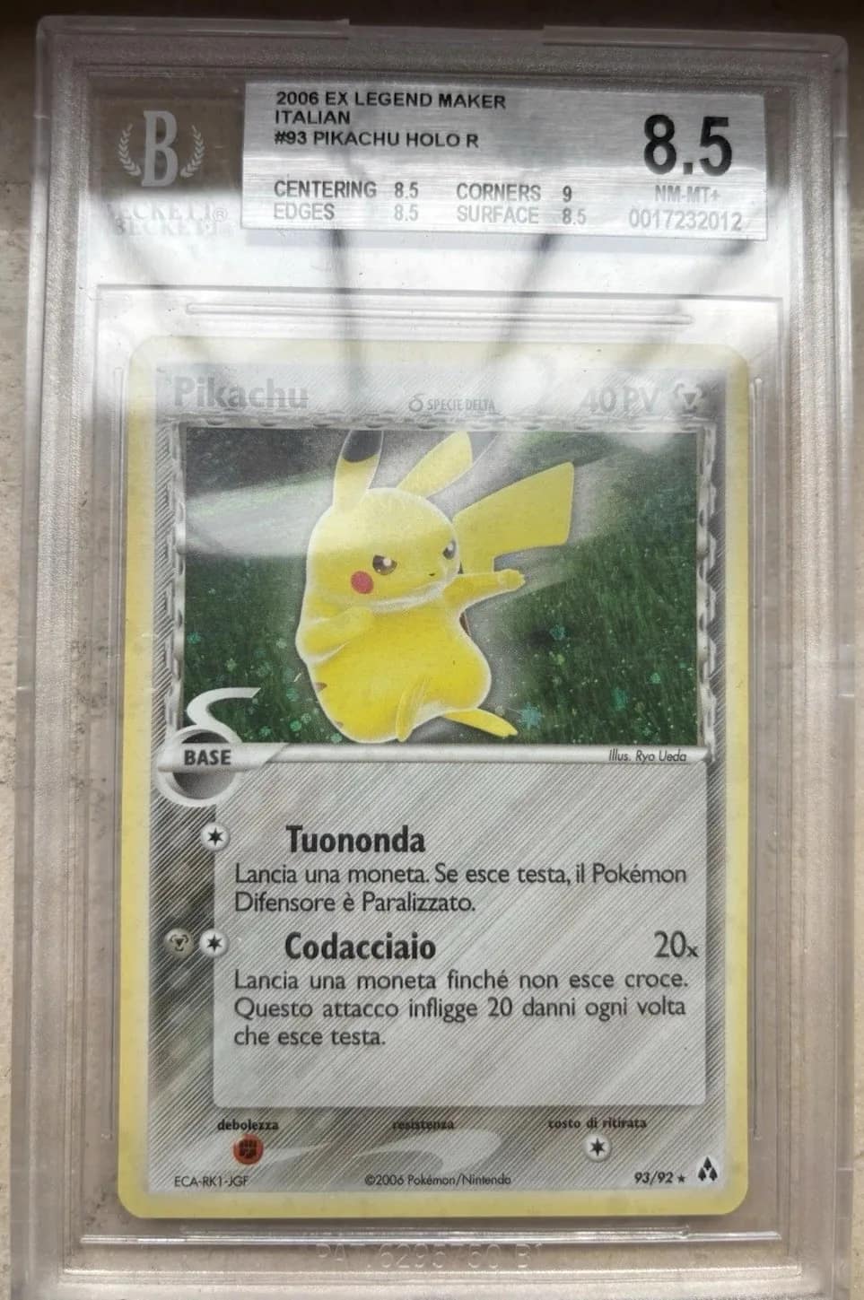 Pikachu Holo R
