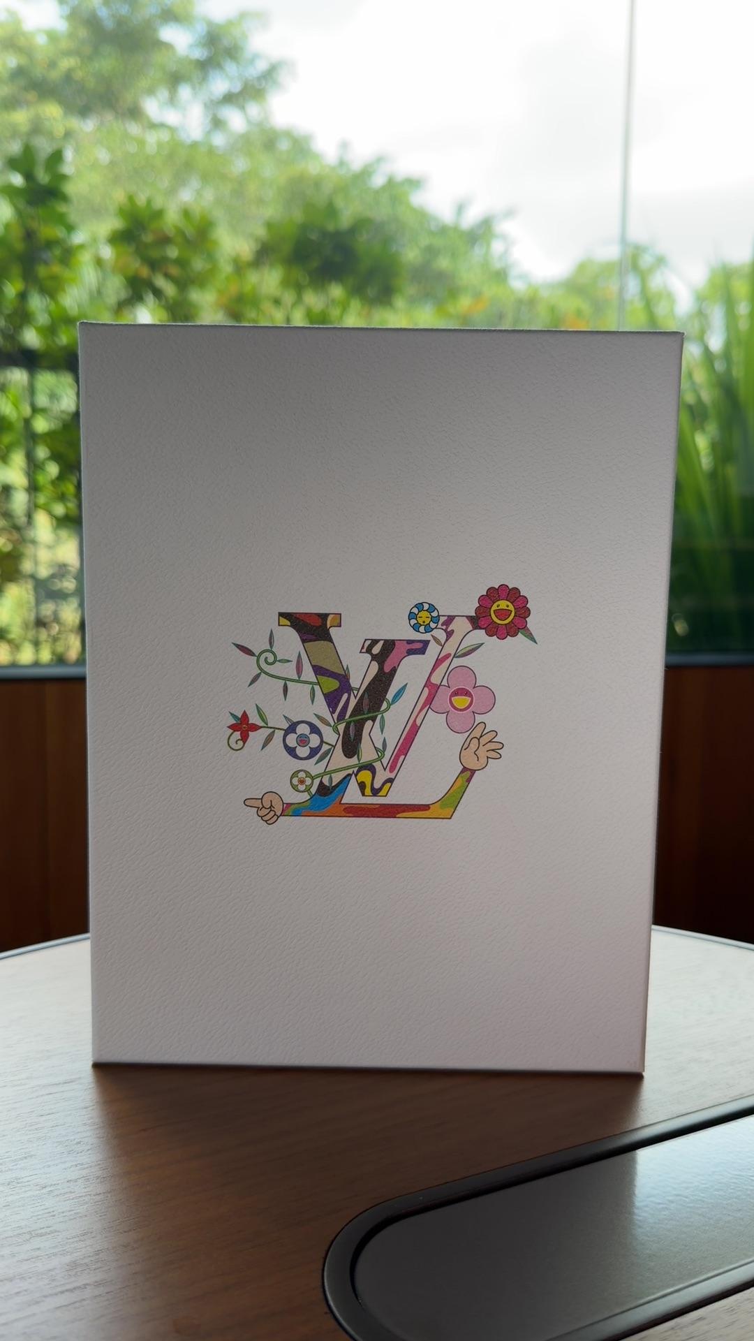 Louis Vuitton x Takashi Murakami Trading Card Set