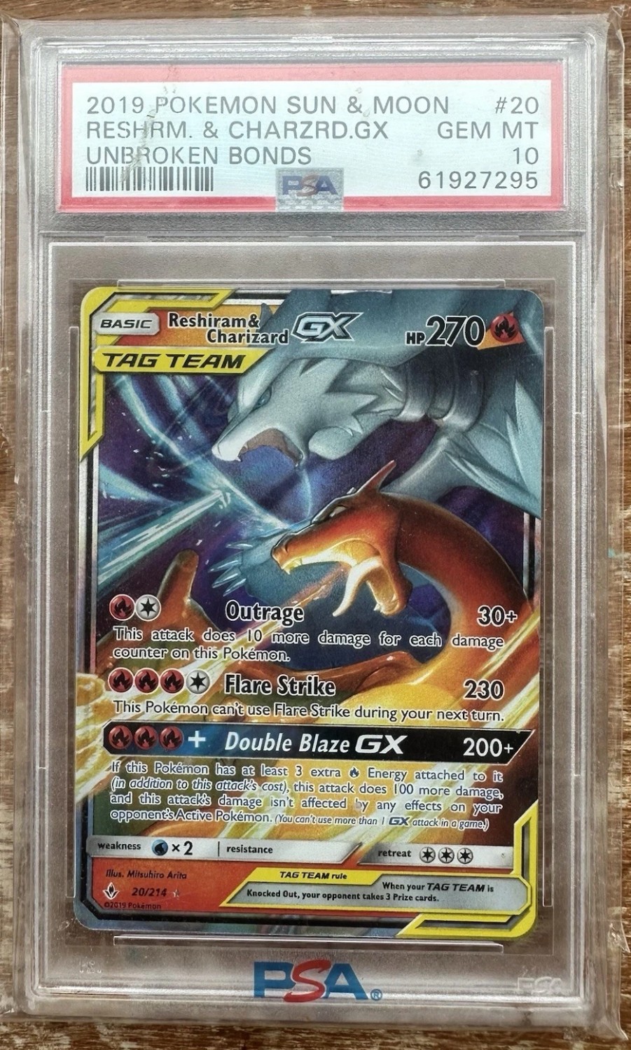 Reshiram & Charizard GX