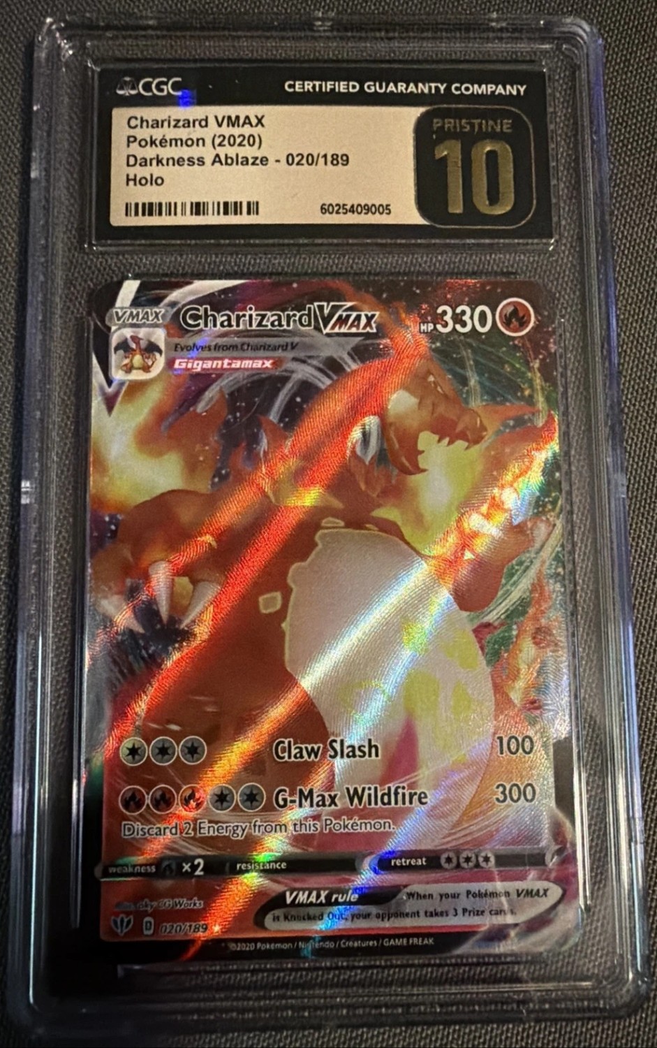 Charizard VMAX
