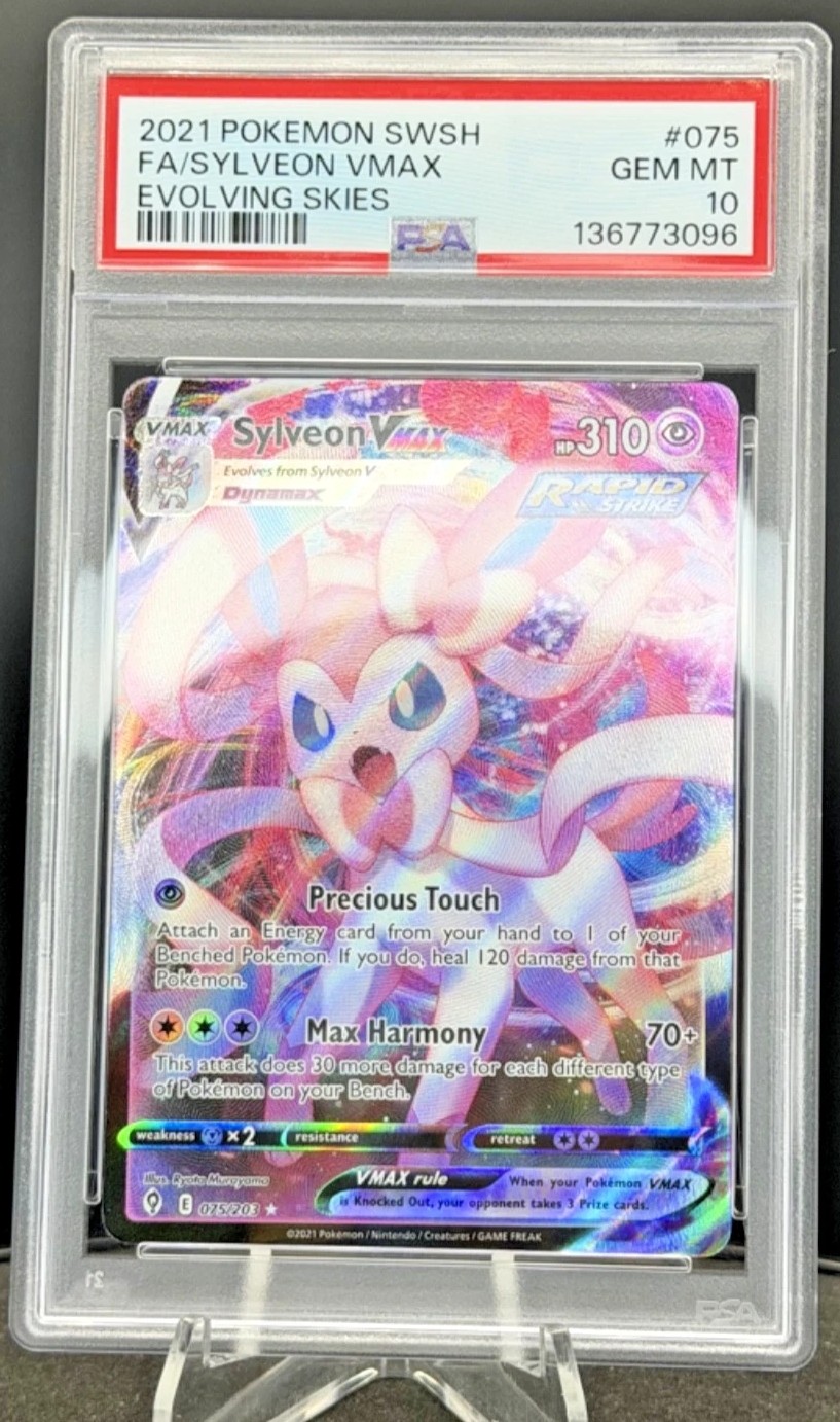 Sylveon VMAX