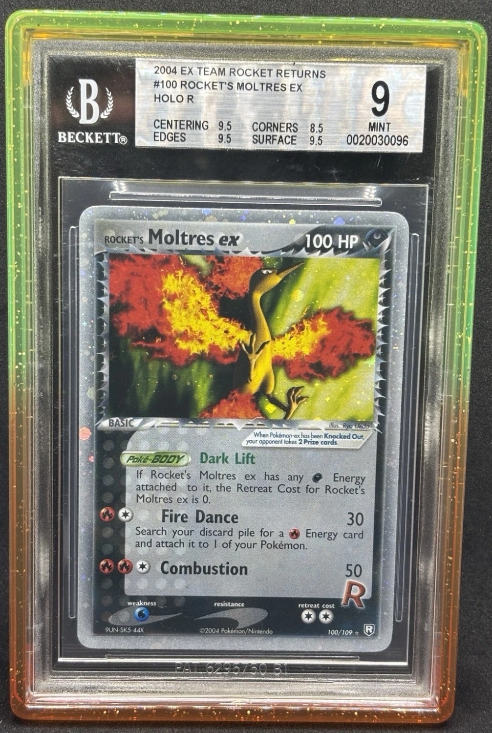 Rocket's Moltres EX